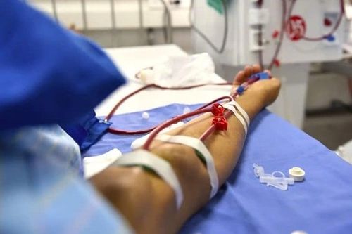 Nhập viện phẫu thuật xương đùi mới biết bị suy thận giai đoạn cuối