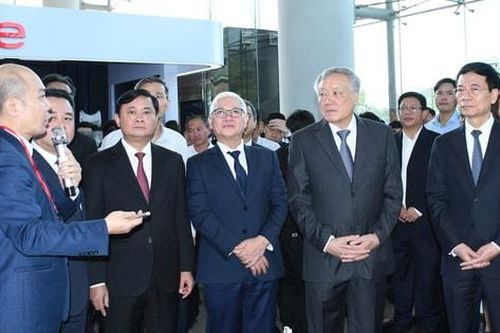 Khai mạc Diễn đàn Quốc gia phát triển kinh tế số và xã hội số lần thứ II