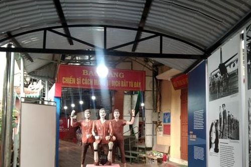 Trưng bày 'Phút hồi sinh' tại Bảo tàng Chiến sỹ cách mạng bị địch bắt tù đày