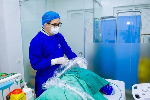 Bé 13 tuổi ở Sơn La nhập viện gấp sau khi dọn thóc giúp cha mẹ, bác sĩ chỉ rõ nguyên nhân người Việt mắc phải