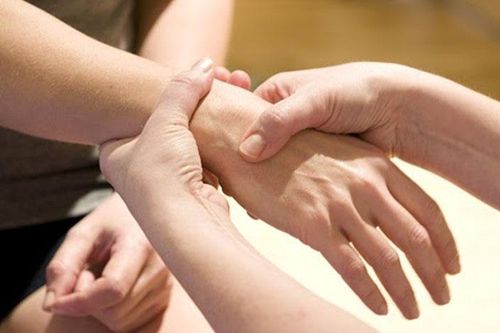 5 biểu hiện cho thấy bạn đã mắc hội chứng ống cổ tay