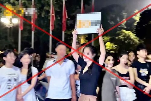 Hà Nội chỉ đạo làm rõ thông tin 'Ngang nhiên quảng cáo cờ bạc ở phố đi bộ Hồ Gươm'