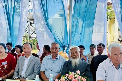 Chủ tịch Mặt trận tỉnh Lâm Đồng dự Ngày hội Đại đoàn kết toàn dân tộc thôn Liên Hồ