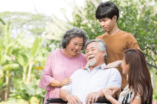 Điều cần làm khi biết người thân mắc chứng sa sút trí tuệ