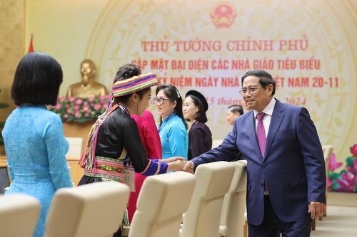 Thủ tướng Chính phủ gặp mặt các nhà giáo tiêu biểu