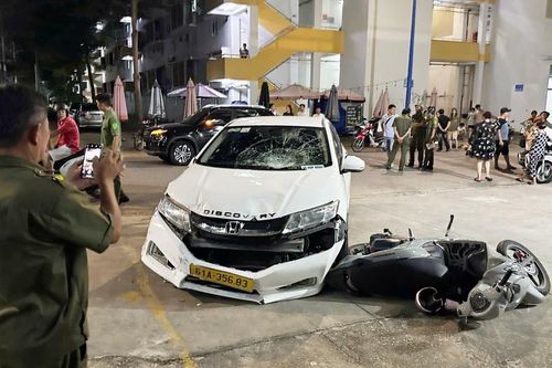 Tai nạn giao thông mới nhất 15/11/2024: bị tước bằng vẫn gây tai nạn liên hoàn