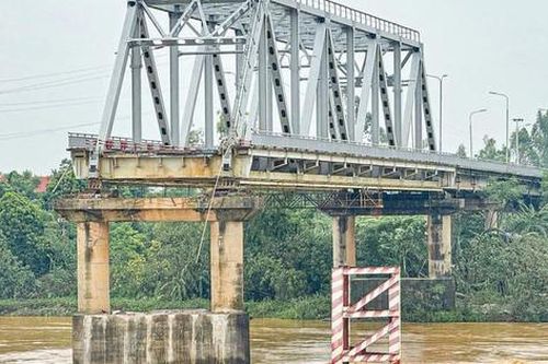 Bổ sung vốn cho Bộ Giao thông vận tải để xây cầu Phong Châu mới