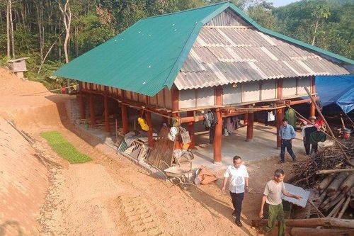 Nỗ lực ổn định cuộc sống người dân sau mưa lũ, sạt lở