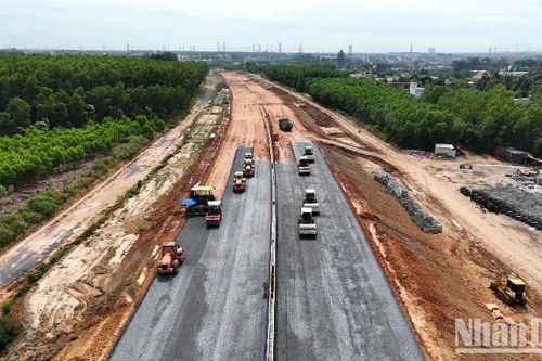 Tháo gỡ khó khăn, đẩy nhanh tiến độ cao tốc Biên Hòa-Vũng Tàu