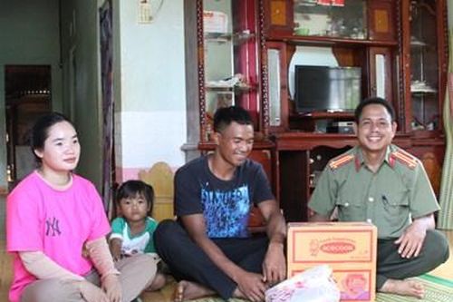Cảnh giác với thủ đoạn lừa đảo 'việc nhẹ lương cao'