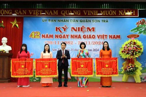 Sơn Trà vinh danh các thầy cô giáo xuất sắc