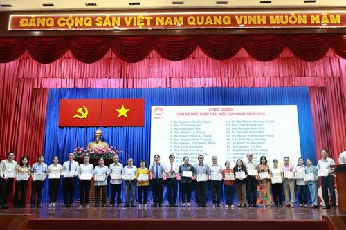 Tôn vinh tinh thần đại đoàn kết và phát huy giá trị truyền thống