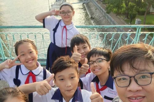 Động lực cống hiến: Bảo vệ nhà giáo trước mạng xã hội
