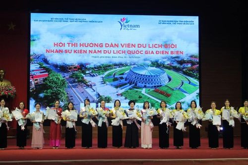 Trao thưởng cho 20 cá nhân tại Hội thi hướng dẫn viên du lịch giỏi