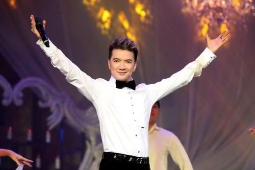 Chưa có chế tài xử lý ca sĩ Đàm Vĩnh Hưng hát ở nước ngoài