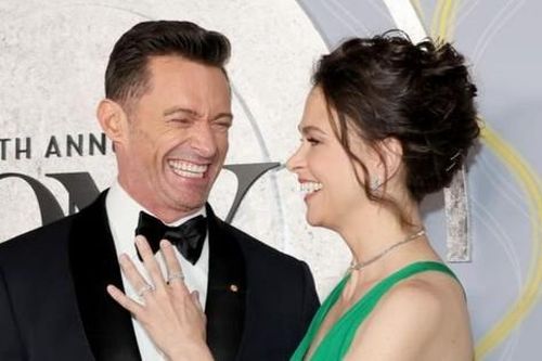 Vụ ngoại tình của 'Người Sói' Hugh Jackman