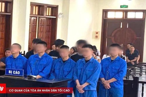 Xét xử nhóm thanh niên mang hung khí hành hung người đi đường