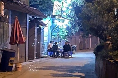 Điều tra vụ người đàn ông bị đánh bất tỉnh tại quán ăn đêm ở Hà Nội