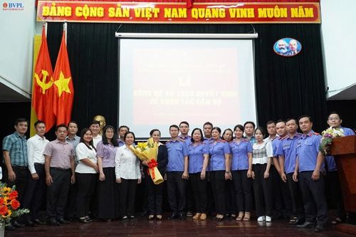 Văn phòng VKSND tối cao công bố và trao Quyết định về công tác cán bộ