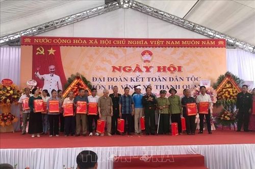 Thượng tướng Trịnh Văn Quyết dự Ngày hội Đại đoàn kết toàn dân tộc ở Hải Dương