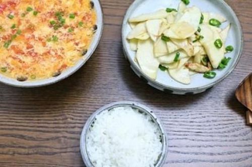 Cạn ví vẫn muốn ăn ngon: Mách bạn nấu ngay 2 món này!