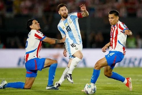 Paraguay hạ gục Argentina