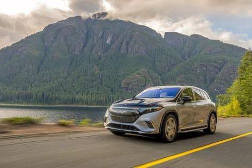 Mercedes-Benz thưởng đại lý 3.000 USD cho mỗi chiếc xe điện bán ra