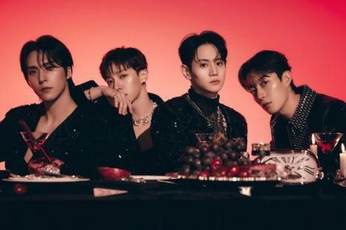 Nhóm nhạc Kpop 2 lần bị hủy show tại SVĐ Mỹ Đình