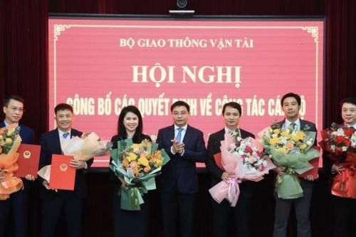 Nhân sự 14/11: Bộ Giao thông Vận tải điều động Vụ trưởng; Ninh Bình, Trà Vinh bổ nhiệm lãnh đạo chủ chốt