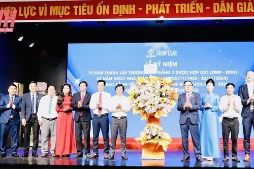 Kỷ niệm 15 năm thành lập Trường Cao đẳng Y dược Hợp Lực