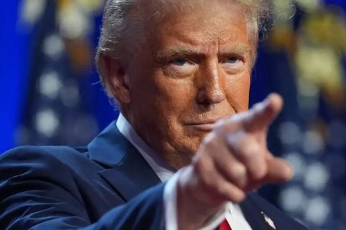 Trump sẽ theo đuổi đối thoại với Tehran trước khi tăng cường áp lực