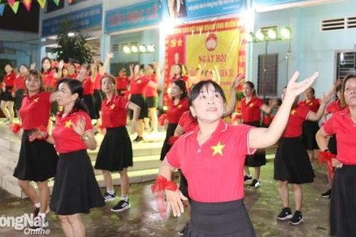 800 ấp, khu phố hoàn thành tổ chức Ngày hội Đại đoàn kết toàn dân tộc năm 2024