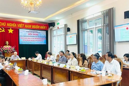 Mật ong hoa cà phê của tỉnh Gia Lai được đăng ký bảo hộ, quản lý và phát triển nhãn hiệu