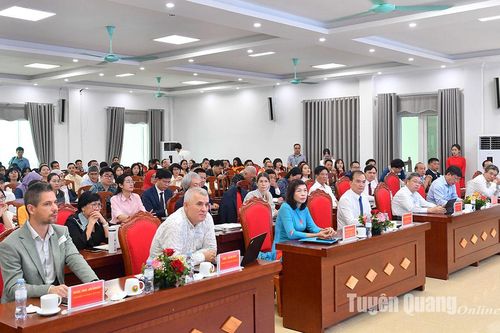 Hội thảo 'Thúc đẩy các nghiên cứu đa ngành về xu hướng mới và đổi mới trong giáo dục nhằm đạt được mục tiêu phát triển bền vững'
