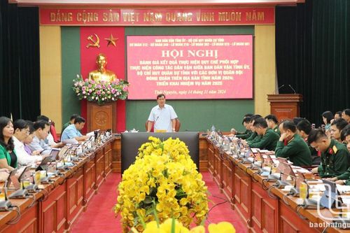 Gắn công tác dân vận với xây dựng thế trận lòng dân
