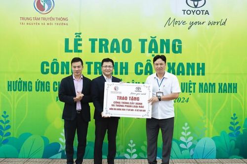 Toyota Việt Nam tiếp tục triển khai Chương trình 'Một tỷ cây xanh – Vì Việt Nam xanh' năm 2024