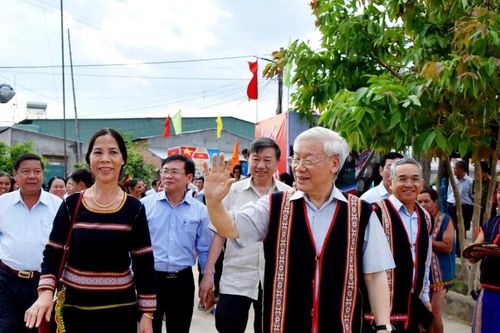 Bài 1: Từ Nhân dân mà ra, vì Nhân dân mà phục vụ