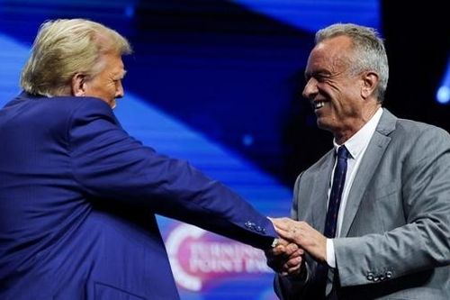 Ông Trump chọn 'cựu đối thủ' làm người đứng đầu ngành y tế