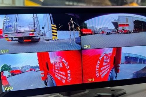 Gắn camera để hạn chế 'điểm mù' cho các phương tiện có tải trọng lớn