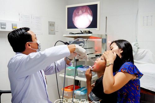 Cẩn trọng với dị vật tai mũi họng ở trẻ nhỏ