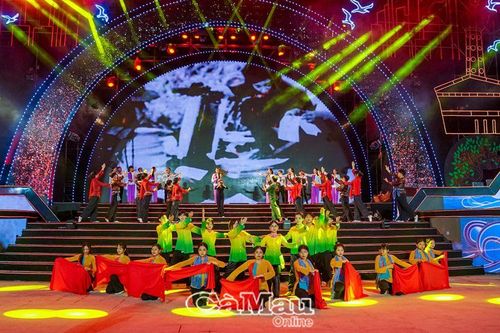 Tổng duyệt chương trình cầu truyền hình kỷ niệm 70 năm sự kiện tập kết ra Bắc