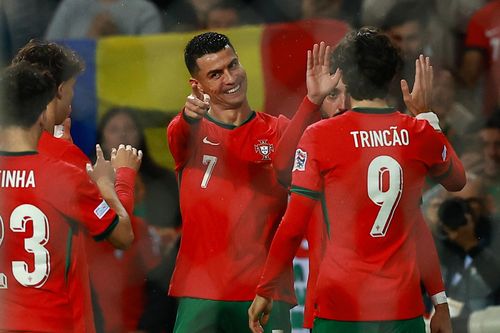 Ronaldo tạm rời tuyển Bồ Đào Nha