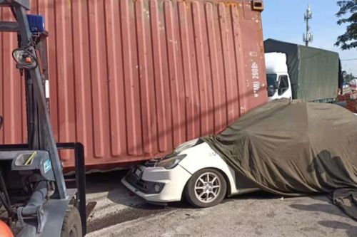 Cuộc gọi gây ám ảnh của cô gái Malaysia tử nạn vì va chạm giao thông