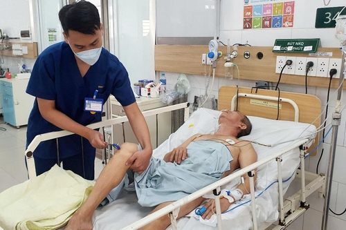 Co cứng người sau khi uống cao thuốc chữa xương khớp