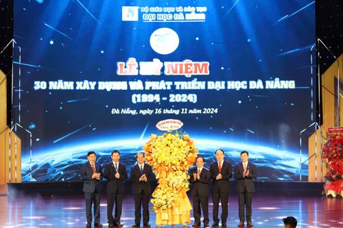 Đại học Đà Nẵng kỷ niệm 30 năm xây dựng và phát triển