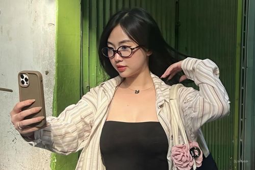 Nhiếp ảnh gia TP.HCM: 'Nghề chụp ảnh bằng iPhone đang phá giá'