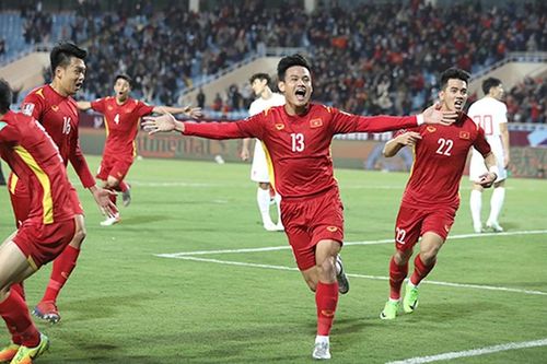 Tin nóng bóng đá Việt 16/11: ĐT Việt Nam thăng hạng; Cầu thủ trong vụ xô xát ở giải hạng Nhất xin lỗi