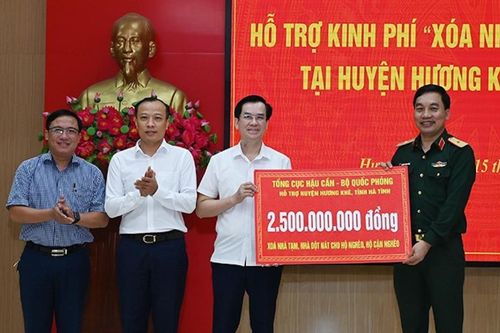 Tổng cục Hậu cần tặng 50 căn nhà tình nghĩa tại Hương Khê