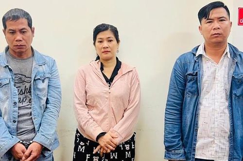 Bắt nhóm lừa đảo chuyên nghiệp