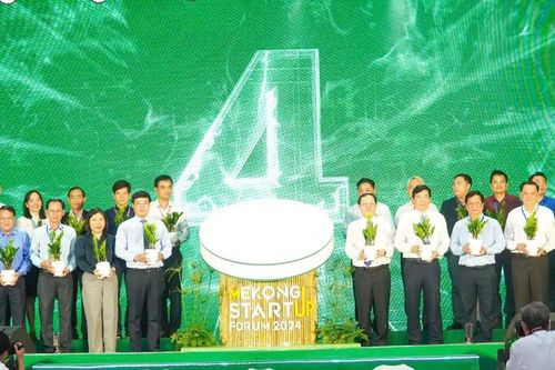 Chuyển đổi số là yêu cầu khách quan và chiến lược